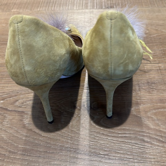 J Crew Collection Citron Suede Pumps with Feather and Jewel Embellishment Size 9 - Picture 5 of 7